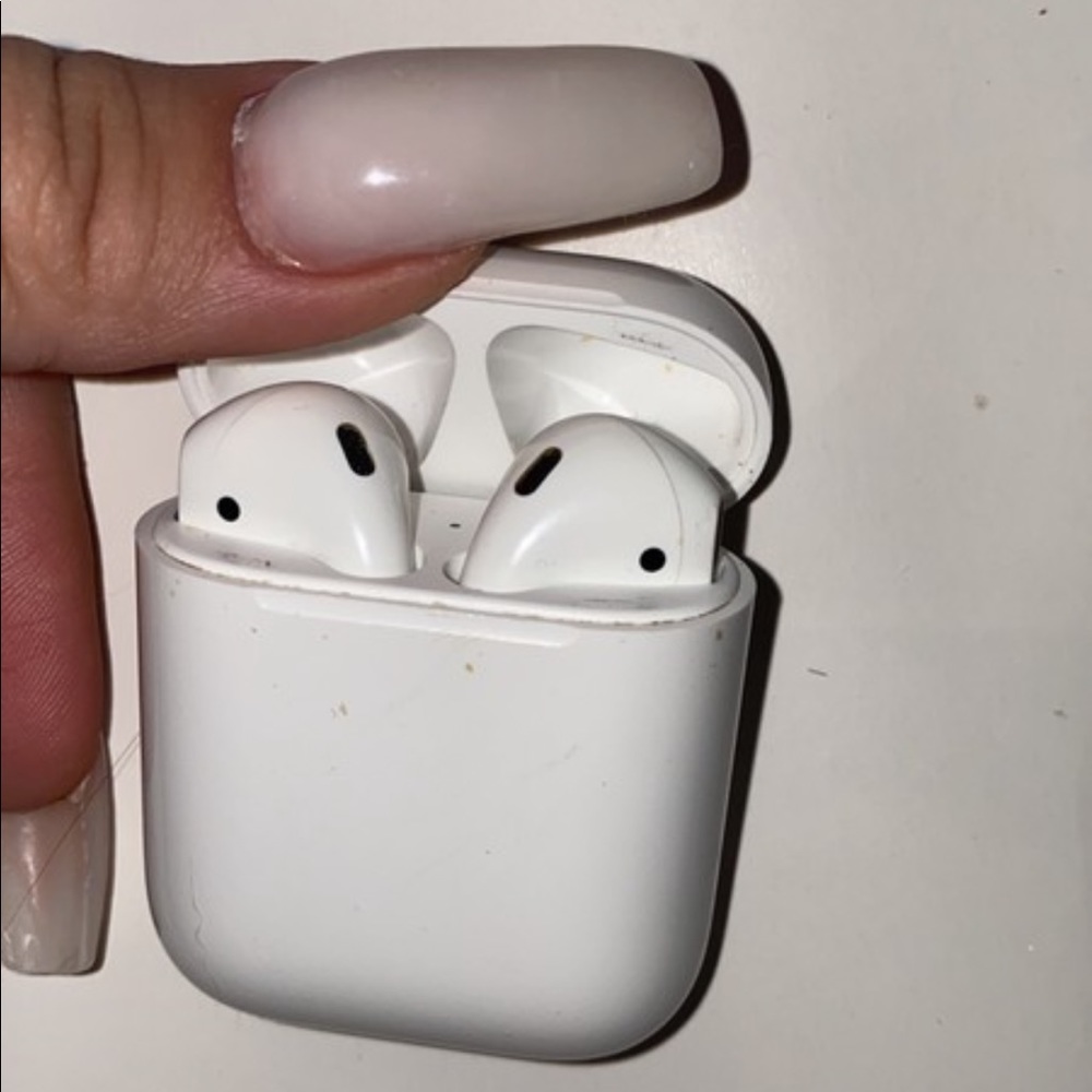 AirPods Gen 1